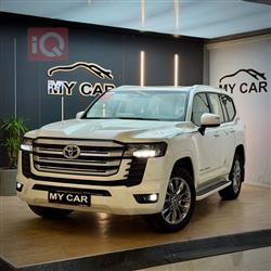 تۆیۆتا لاند کروزەر